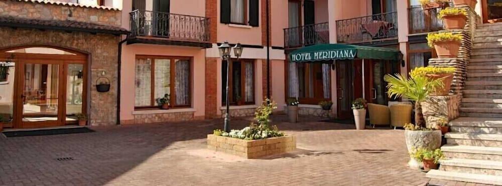 Hotel Meridiana Sirmione Bagian luar foto